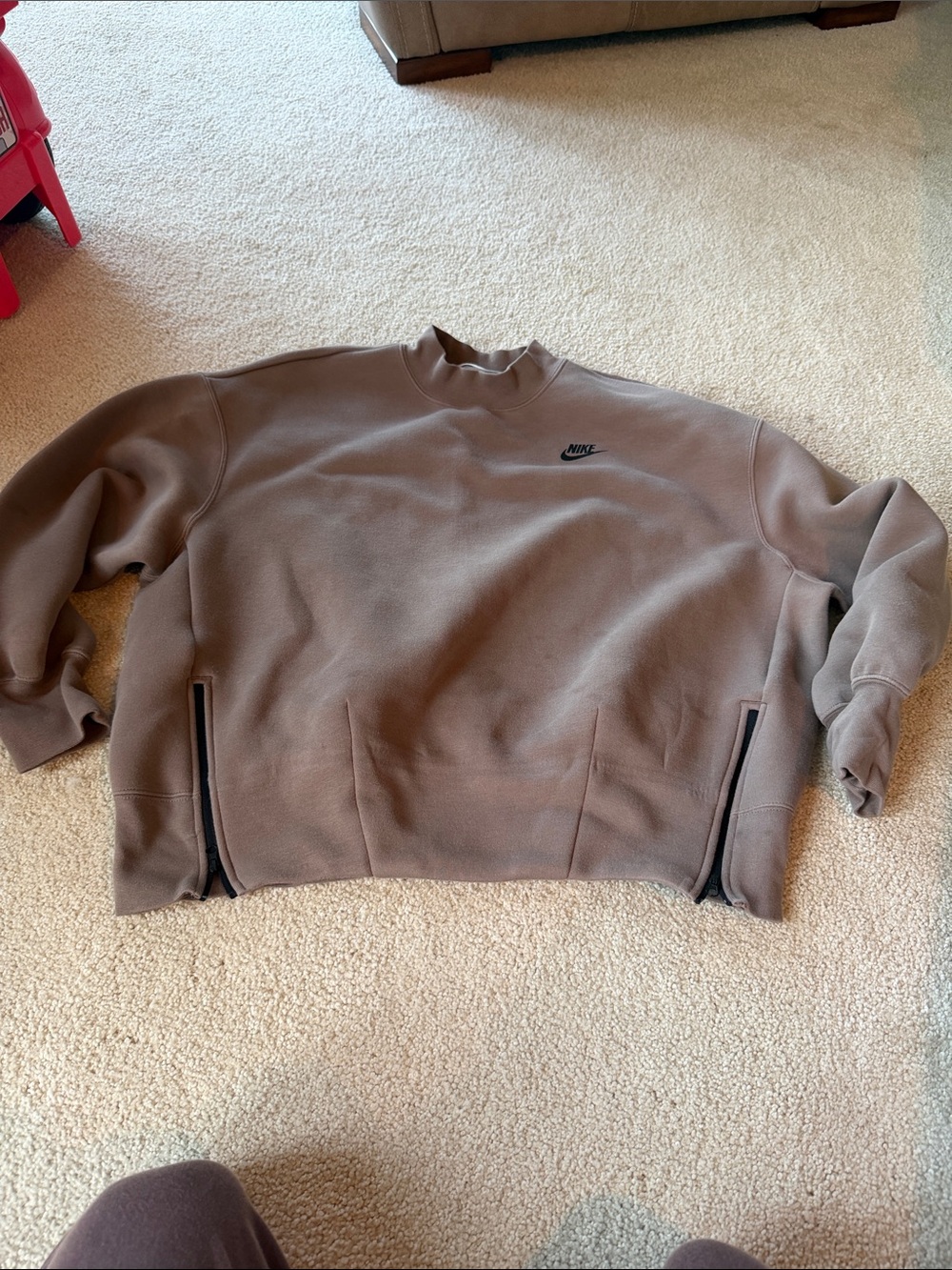 Nike Men’s Brown Crewneck Fleece Pullover